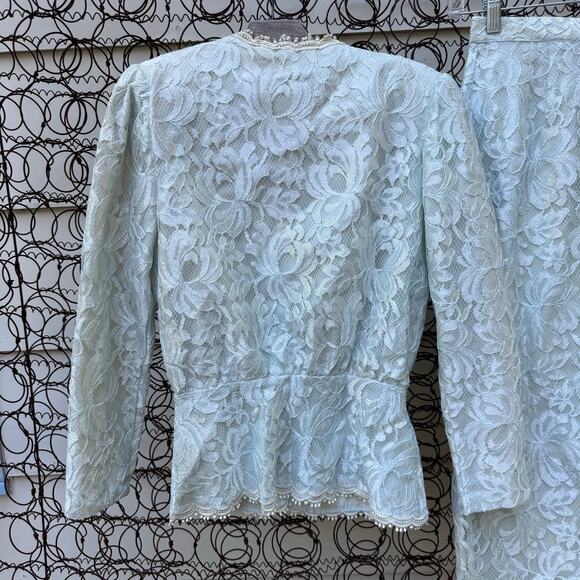 Vintage 80s SCOTT MCCLINTOCK Ice Blue Lace 2 Piece Suit Skirt Jacket Size 6 - Picture 4 of 16